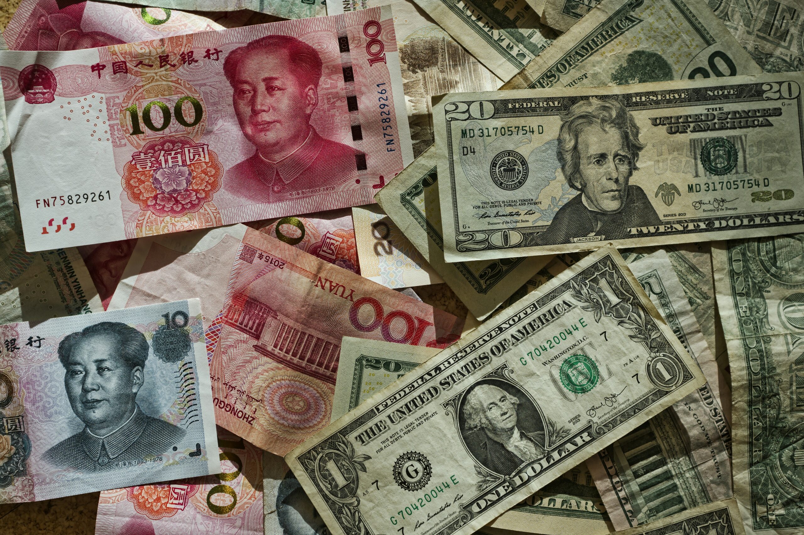 International Banker: Is China Engaging in Large-Scale Dumping of US Treasury Securities?